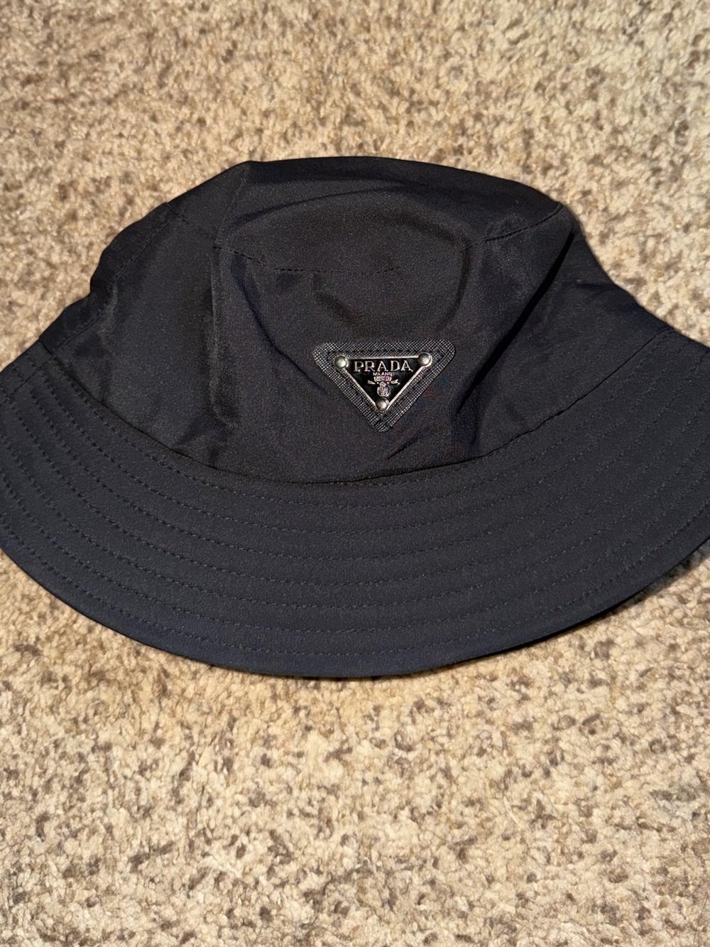 Prada Black Bucket Hat with Triangular Logo - Picture 3 of 6
